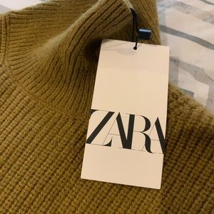 New never worn Zara turtleneck sweater dress!